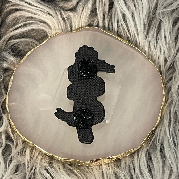 Brand New Sage Enamel Pin - Picture 2 of 3